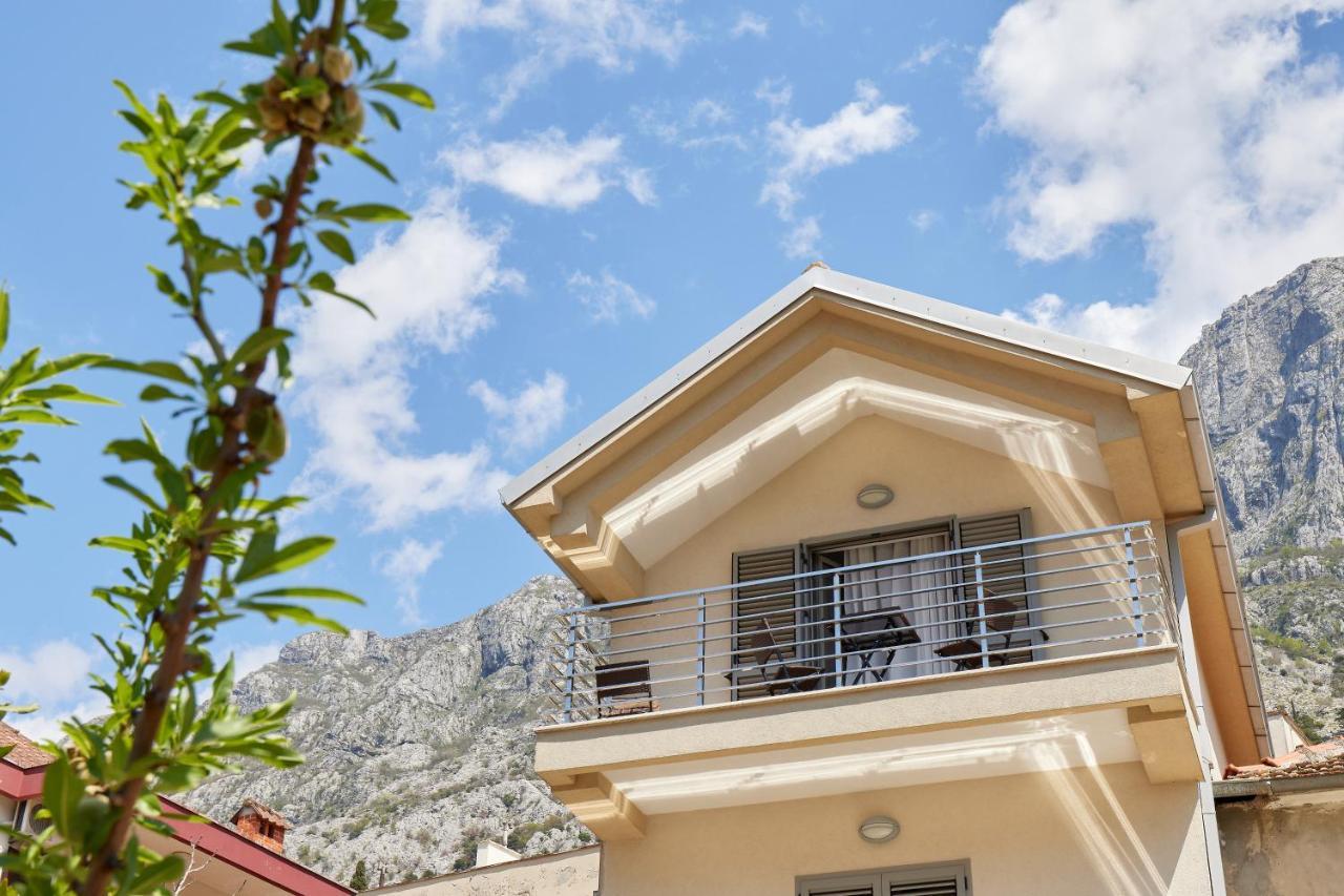 Apartment Mrsulja Kotor Exterior photo